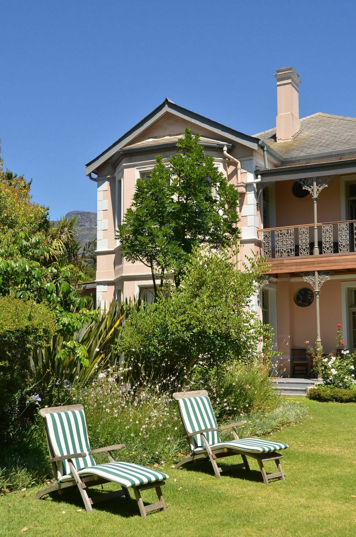 Medindi Manor Hotel Fokváros Kültér fotó